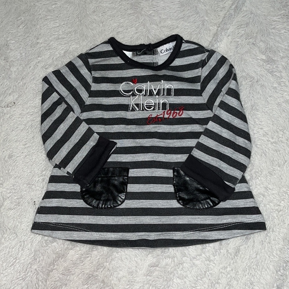 Calvin Klein black and gray long sleeve top